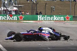 Alexander Albon crasht keihard tijdens VT3 China