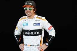 Alonso had bijna  met Holden Commodore Supercar getest