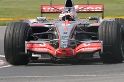 Het moment waarop Fernando Alonso zijn doodvonnis tekende bij Ron Dennis