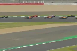 Zo voorkwam Verstappen dat Leclerc zijn derde plek afpakte bij de start