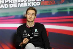 Russell zit op zijn plek: 'Bij Mercedes meest kans om wereldtitel te halen'