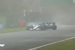 Latifi en Schumacher maken brokken in de regen op Imola