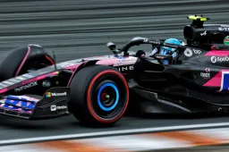 Scary moment in the pit lane: FIA note unsafe release