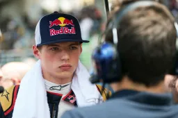 Negen jaar geleden: Verstappen breekt F1-record met eerste WK-punten
