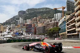 Monaco qualifying flagged off by crash Perez and Sainz!