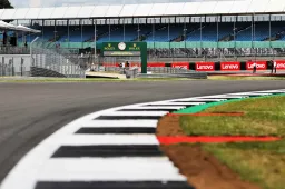 50x je inzet als Max Verstappen de Grand Prix van Groot-Brittannië wint!