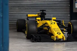 Renault F1-bolide van Lego wordt geveild