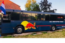 Max Verstappen Fanbus te koop, in enkele uren duizenden reacties