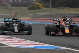 Hamilton zet de deur open voor Verstappen: 'Die had het eigenlijk al opgegeven'
