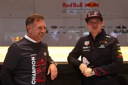 Horner geraakt door cadeau van Verstappen: "Dit is heel erg speciaal"