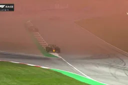 Start GP Oostenrijk | Verstappen goed weg, Russell verpest race voor Perez