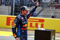 Verstappen mantiene la calma e vince la Sprint del COTA, Norris P3