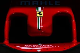 Ferrari rijdt met nieuwe livery in Japan