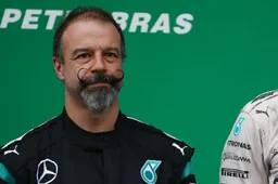 VIDEO: De klusjesman van Mercedes: "Hij kan alles repareren!"
