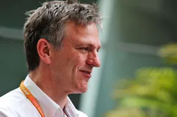 Allison niet verbaasd door pole van Verstappen: "Hij is een extreem goede coureur"