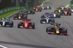 Weergaloze start Verstappen; Red Bull-coureur verdedigt eerste plek met verve