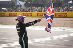 'Psychologically, Hamilton's action must have an impact on Verstappen'