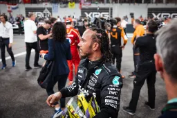 Tränenreicher Hamilton reagiert auf letzte 'Hammer Time': "In diesem Moment hat es Klick gemacht"