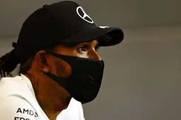 ‘Hamilton dichtbij driejarige deal met Mercedes voor bizar bedrag’