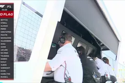 Problemen bij Race Control zorgen voor opmerkelijk tafereel bij Mercedes