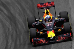 Uitslag kwalificatie: Hamilton Pole, Max P4!