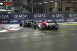 Verstappen and Leclerc 'fight' during FP2: 'Max is already racing'