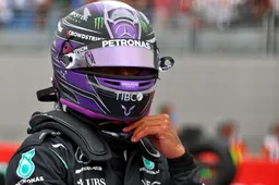 Hamilton vestigt hoop in verbeterde Mercedes: ‘Zullen genoeg kansen krijgen’