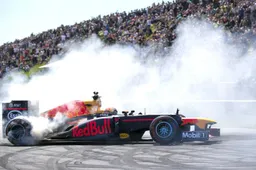 In deze F1 wagens rijden de Red Bull coureurs op Circuit Zandvoort!