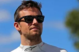 Palmer sticks neck out for Kvyat: "Penalty was unbelievably harsh"