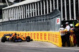 Nieuwe camerabeelden: Achterwielophanging Norris smelt weg tijdens GP Canada