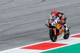 15-year-old driver wins Moto3 race on debut!