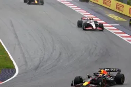 Perez: "Credo che Verstappen fosse arrabbiato per questo".