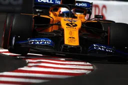 Carlos Sainz dankt P6 aan fraaie inhaalactie op beide Toro Rosso's