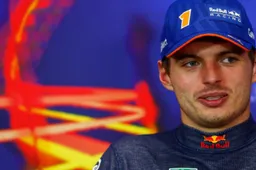 Verstappen receives special award from minister