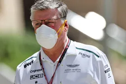 Aston Martin ziet de problemen van Vettel: 'Lijkt alsof hij alle problemen krijgt'