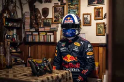 F1 Social Stint | Red Bull en Coulthard maken zich op voor de road trip