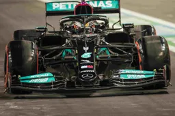 LIVE | Volg hier of Hamilton een gridstraf krijgt van de stewards