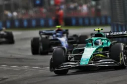 Crash for Vettel brings early end to his Australian GP
