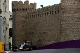 Uitslag VT2 Grand Prix van Europa: Mercedes domineert weer