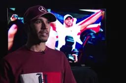 Emotioneel interview met kersverse F1-champ Lewis Hamilton