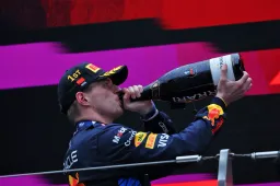 Szafnauer: "Devemos celebrar Verstappen, não puni-lo por seu domínio"