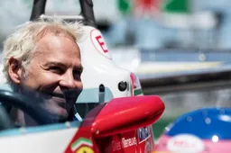 Villeneuve heeft geen kritiek meer op Verstappen: "Rijdt als een kampioen!"
