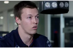 Kvyat duikt in materie van Shanghai Circuit