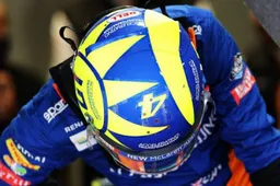 Watch: Valentino Rossi is "very proud" of Lando Norris' helmet in Monza!