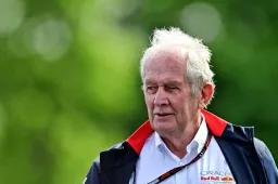 Helmut Marko pede mais jovens: "Alguns homens estão bloqueando o caminho"