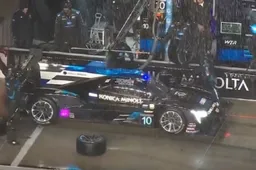 Update Daytona: Alonso nog steeds aan kop, wederom rode vlag