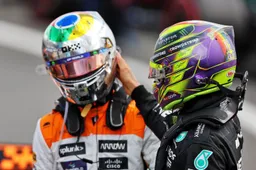 Hamilton vecht met Norris om tweede plek: ‘Hard, maar wel eerlijk’