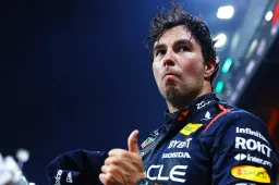 Perez krijgt complimenten: 'Als je Verstappen wegdenkt, dan wint hij'