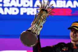 Verstappen maakt indruk: 'Hij heeft een ongelooflijk tempo'