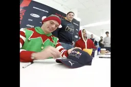 Video: Kerststemming slaat toe bij Ricciardo en Verstappen!
